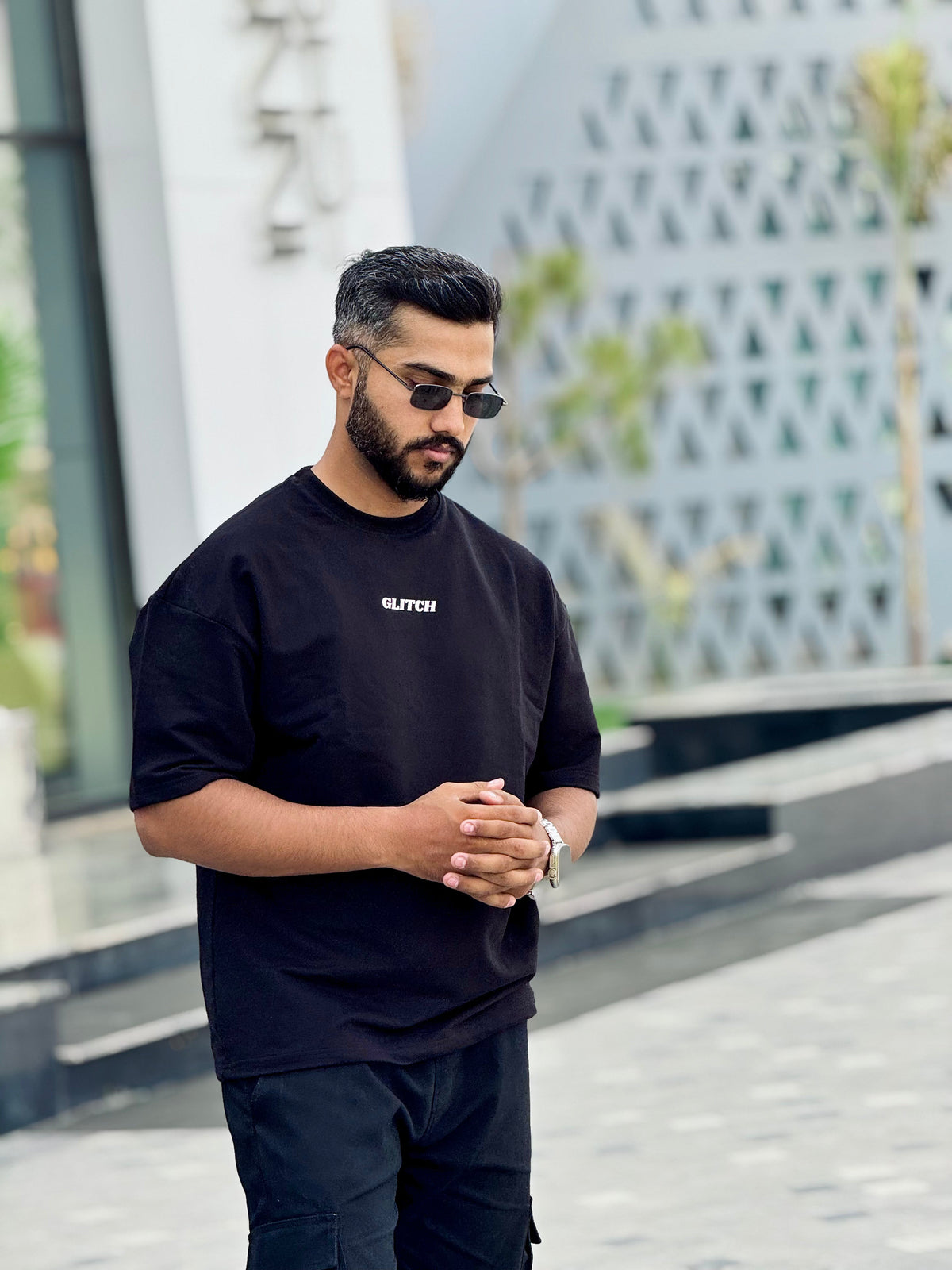 Black Essential Oversized Tee
