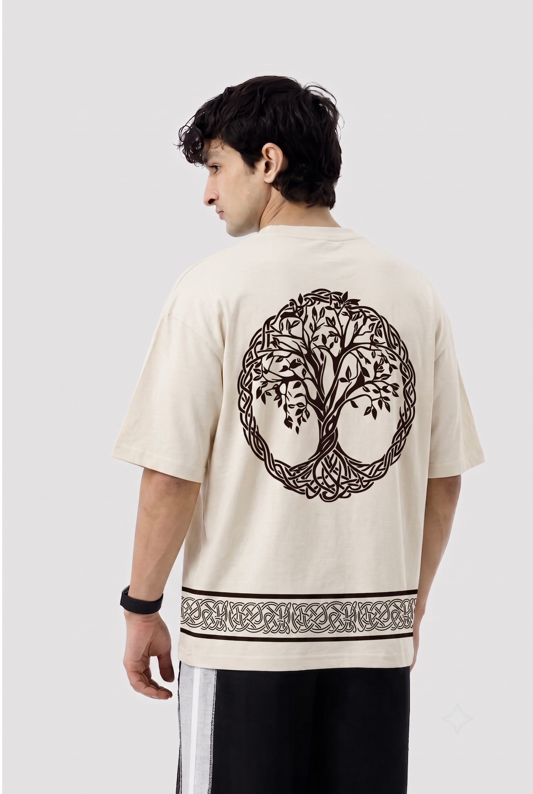 'NOMAD' Graphic Oversized Tee